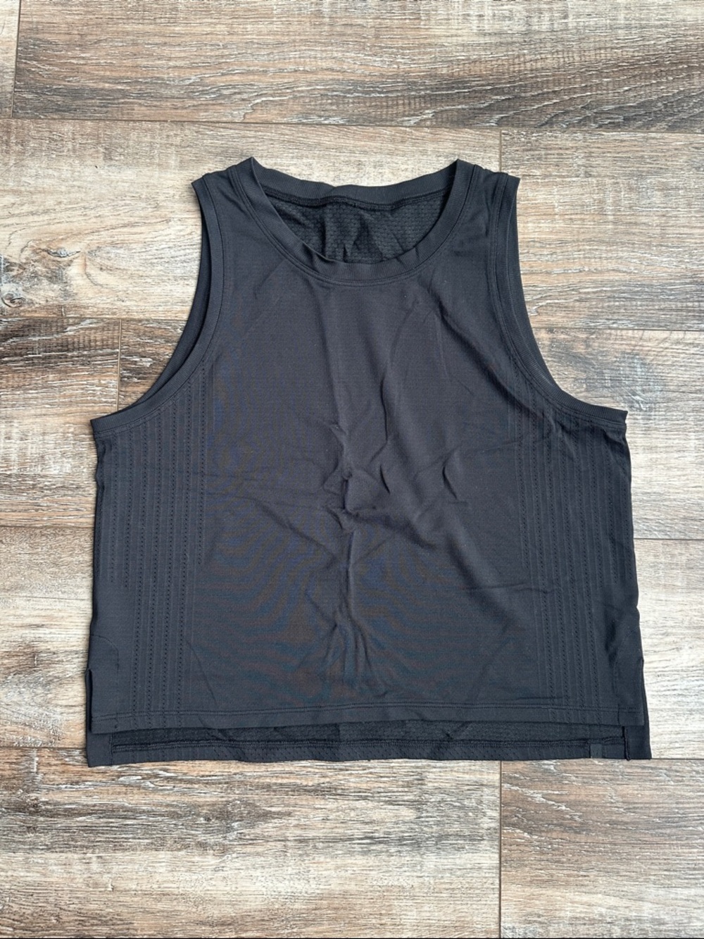 Lululemon black Sleeveless Cropped Active Tank